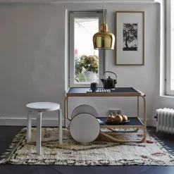 Hocker^Artek 60 Hocker Gestell lackiert