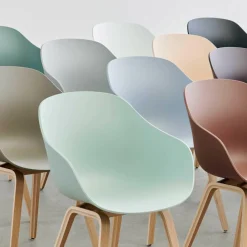 Stühle^HAY About a Chair AAC 222 2.0 Armlehnstuhl Eiche lackiert