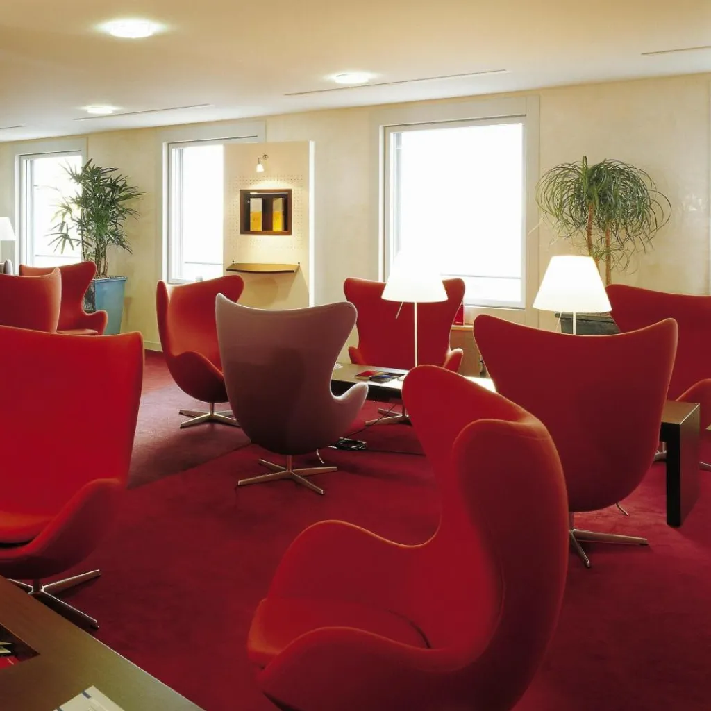 Fritz Hansen Aktion Egg Chair/Das Ei™ Sessel + Hocker Stoff| Sessel