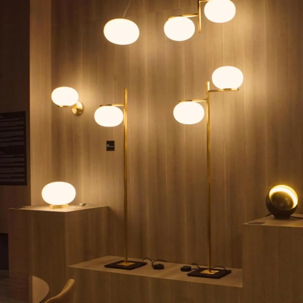 Oluce Alba 382 Stehleuchte| Stehleuchten