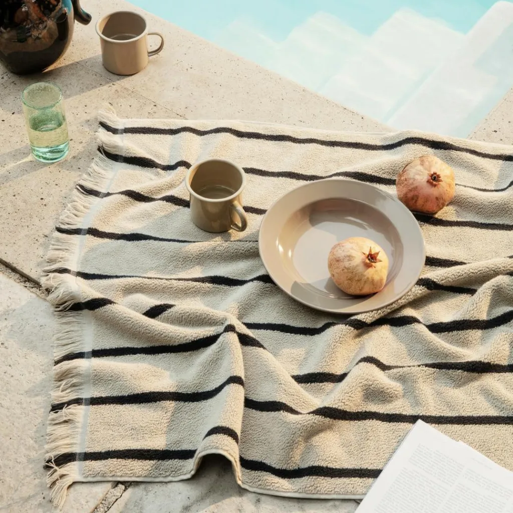 Ferm Living Alee Badetuch 140x70cm| Badaccessoires