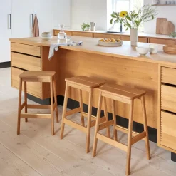 Barhocker^Form & Refine Angle Barhocker 65cm