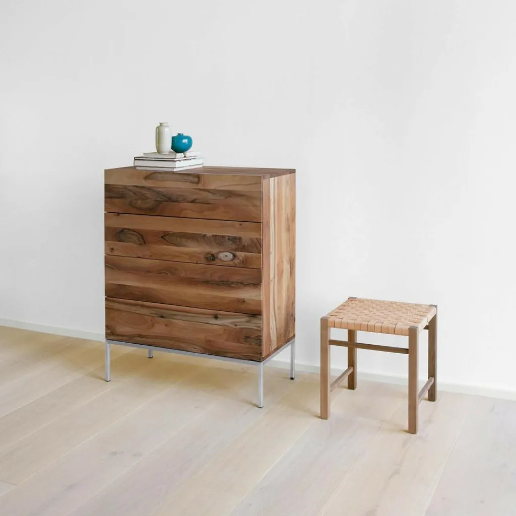 Hocker^e15 Aswan Hocker