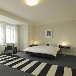 Thonet B 117 Nachttisch mit Schublade| Beistelltische|Tische