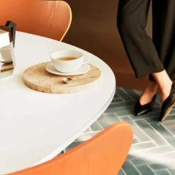 Tische|Esstische^Fritz Hansen B613 Super-elliptischer Tisch 180x120x72cm