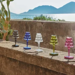 Kartell Battery LED Outdoor Tischleuchte mit Akku| Outdoor-Akkuleuchten|Outdoor-Akkuleuchten