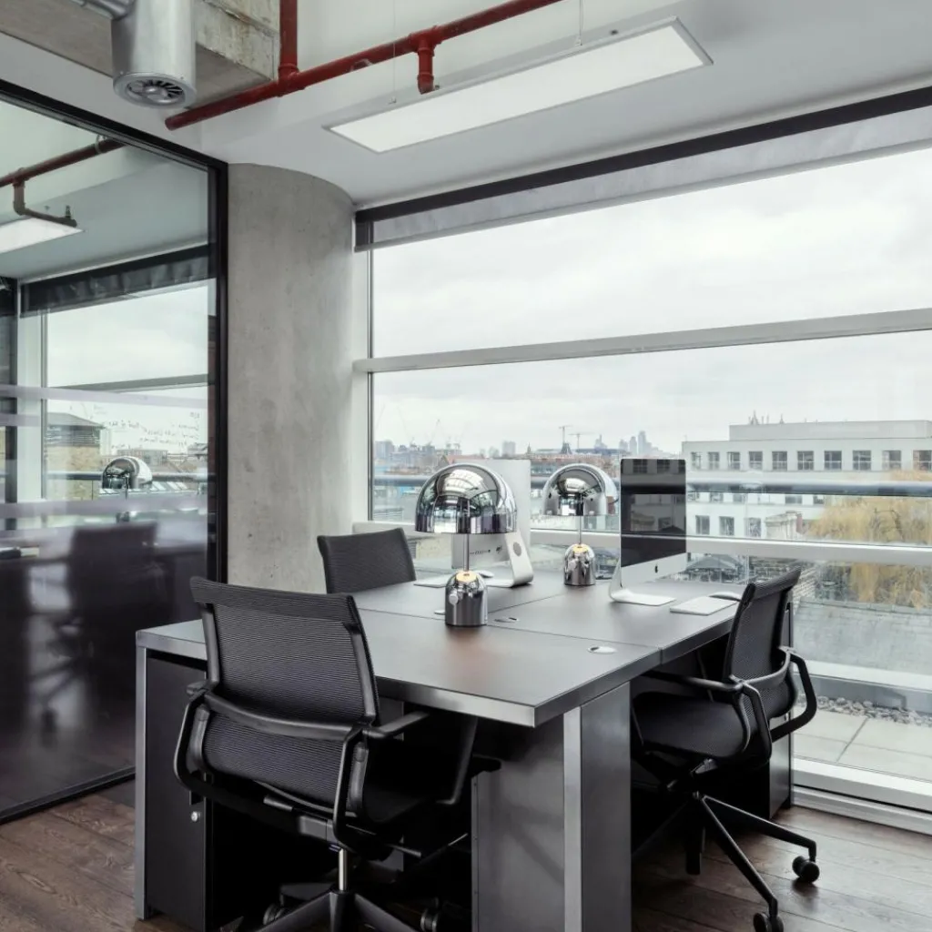 Nachttischleuchten^Tom Dixon Bell LED Tischleuchte