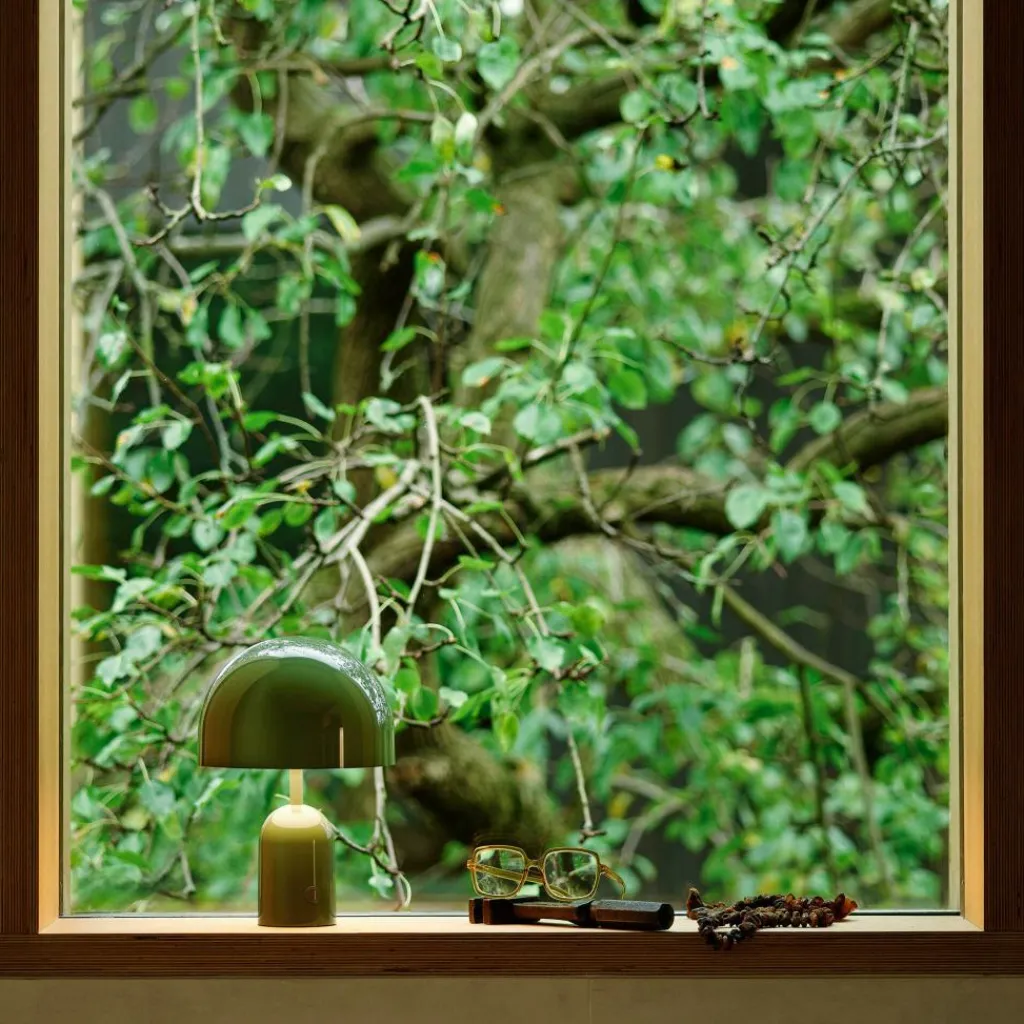 Outdoor-Akkuleuchten|Outdoor-Akkuleuchten^Tom Dixon Bell LED Tischleuchte mit Akku