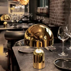 Tom Dixon Bell LED Tischleuchte mit Akku| Badezimmerleuchten