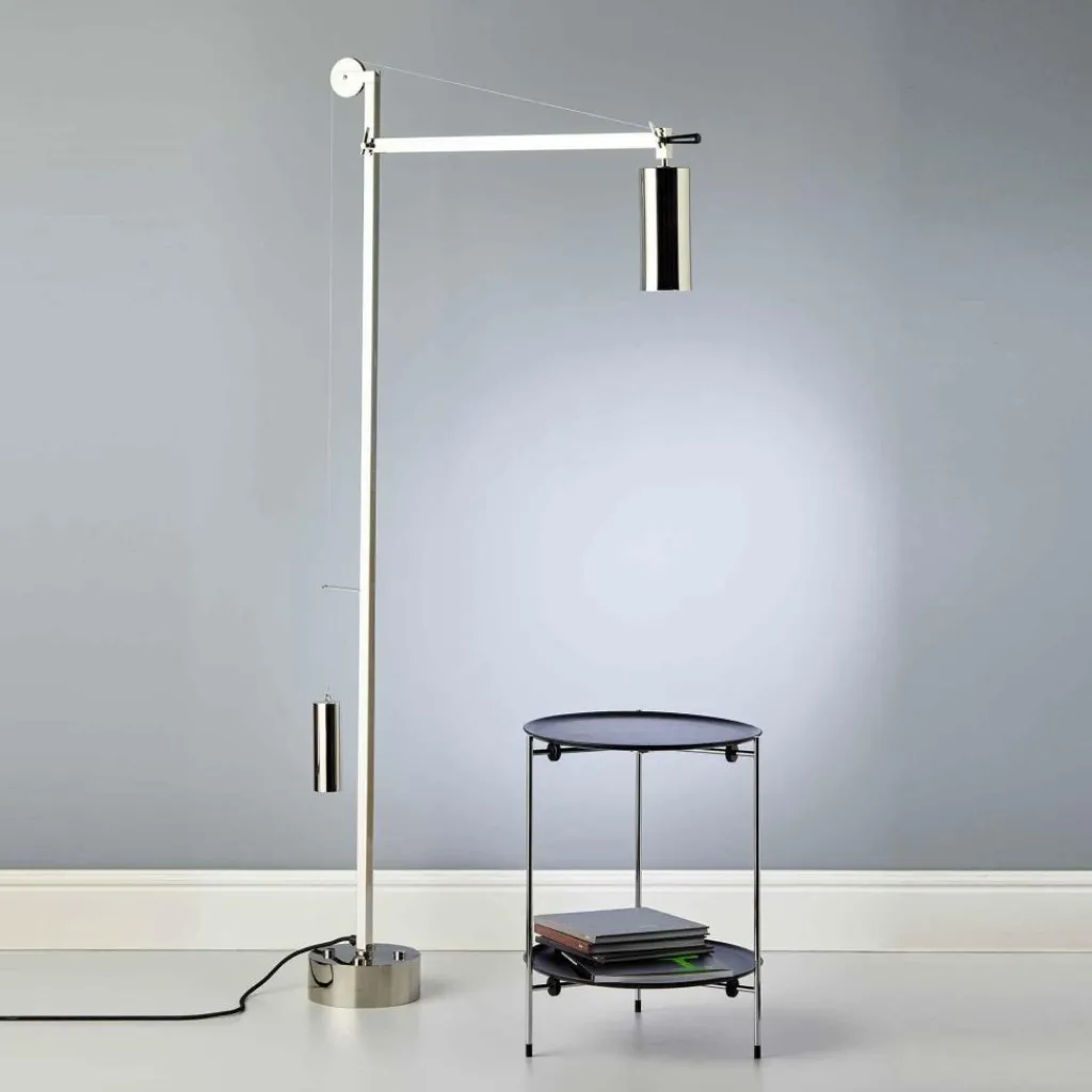 Stehleuchten^Tecnolumen BH 23 Bauhaus Stehleuchte mit Gegengewicht