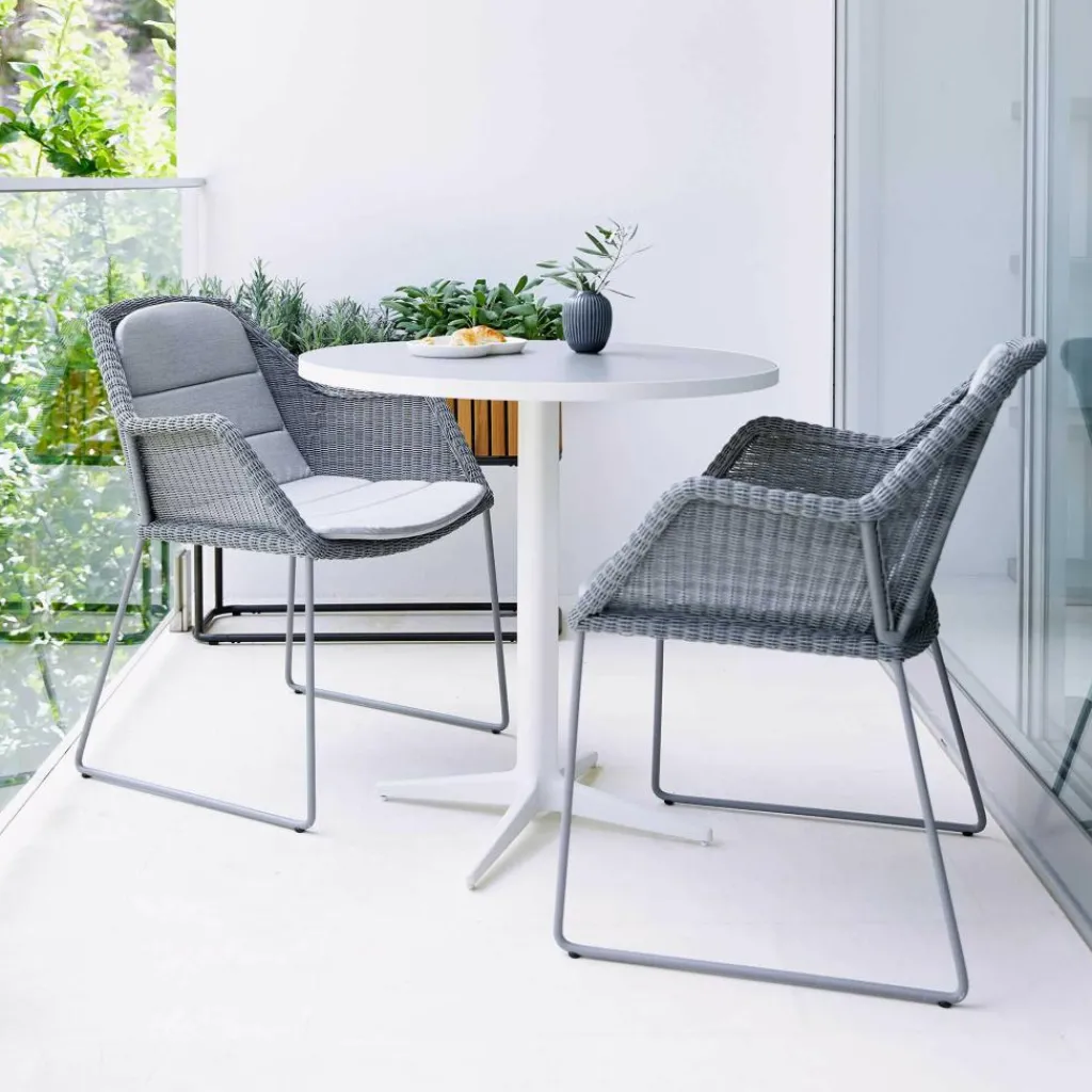 Cane-Line Breeze Gartenarmlehnstuhl mit Kufen| Stühle|Gartenstühle