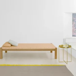 Tische^e15 CM05 Habibi Beistelltisch