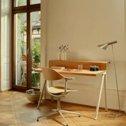 Schreibtische^Vitra Courier Schreibtisch Gestell kreide