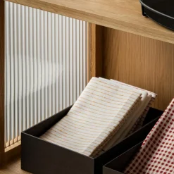 Audo Curiosity Vitrine H 143 cm| Schränke