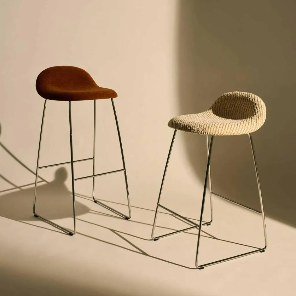 Barhocker^Gubi 3D Barstuhl gepolstert