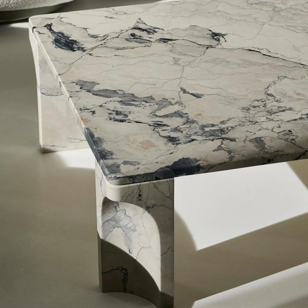 Beistelltische^Gubi Doric Couchtisch 80x140cm