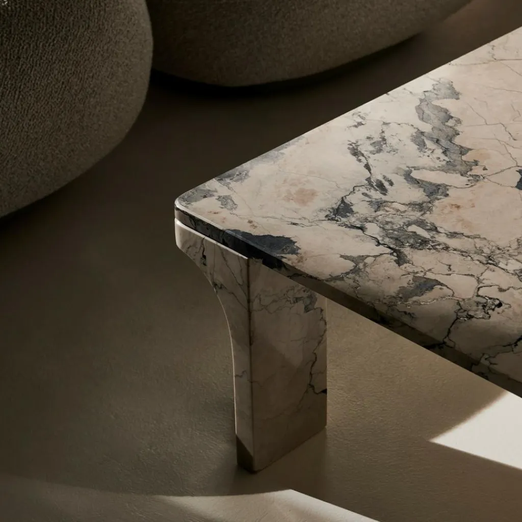 Beistelltische^Gubi Doric Couchtisch 80x140cm