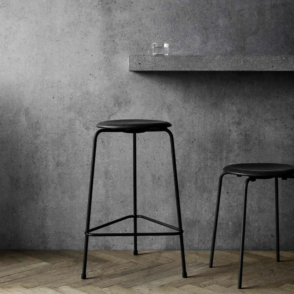 Hocker^Fritz Hansen DOT™ Hocker Leder Gestell schwarz