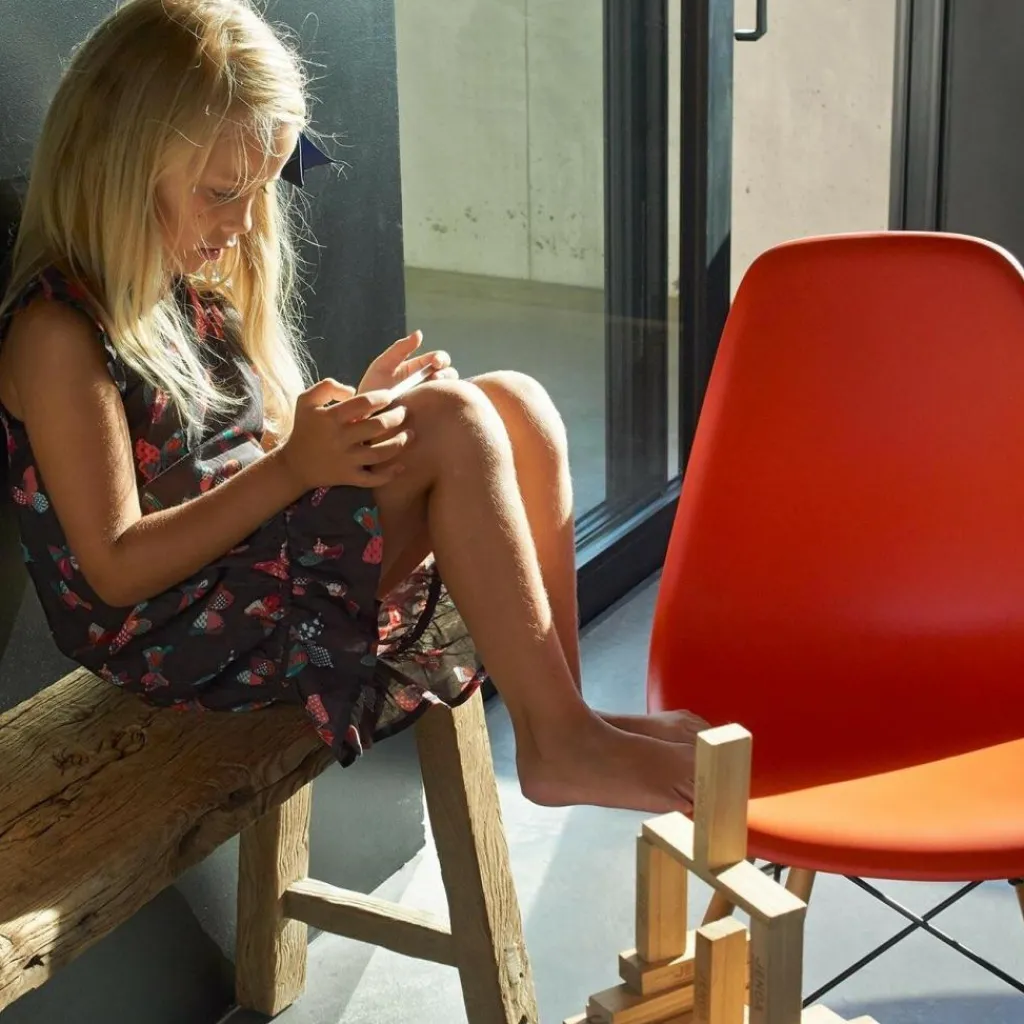 Vitra Eames Plastic Side Chair DSW RE Ahorn gelblich| Stühle