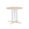Carl Hansen Embrace E022 Gartenesstisch| Gartentische