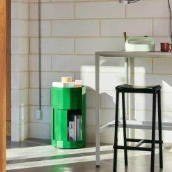 HAY Facet Container hoch mit Füßen und Rollen| Container|Container