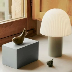 Ferm Living Frill LED Tischleuchte mit Akku| Outdoor-Akkuleuchten|Outdoor-Akkuleuchten