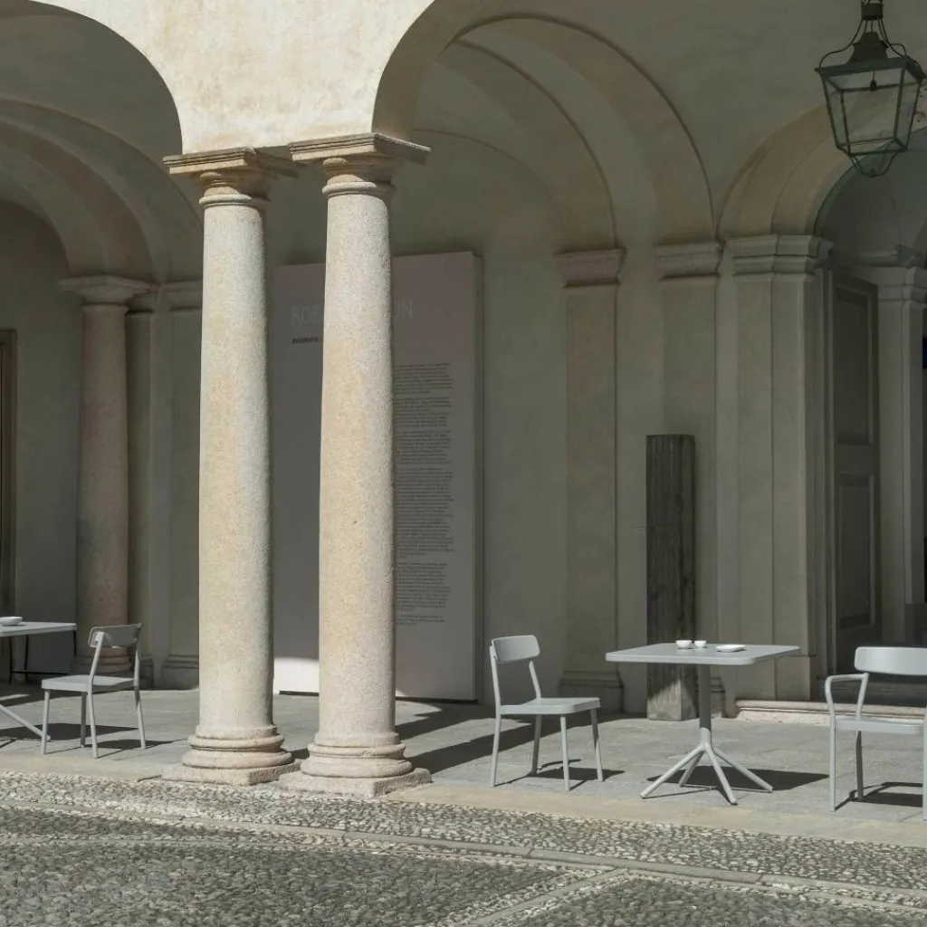 Stühle|Gartenstühle^Emu Grace Gartenarmlehnstuhl