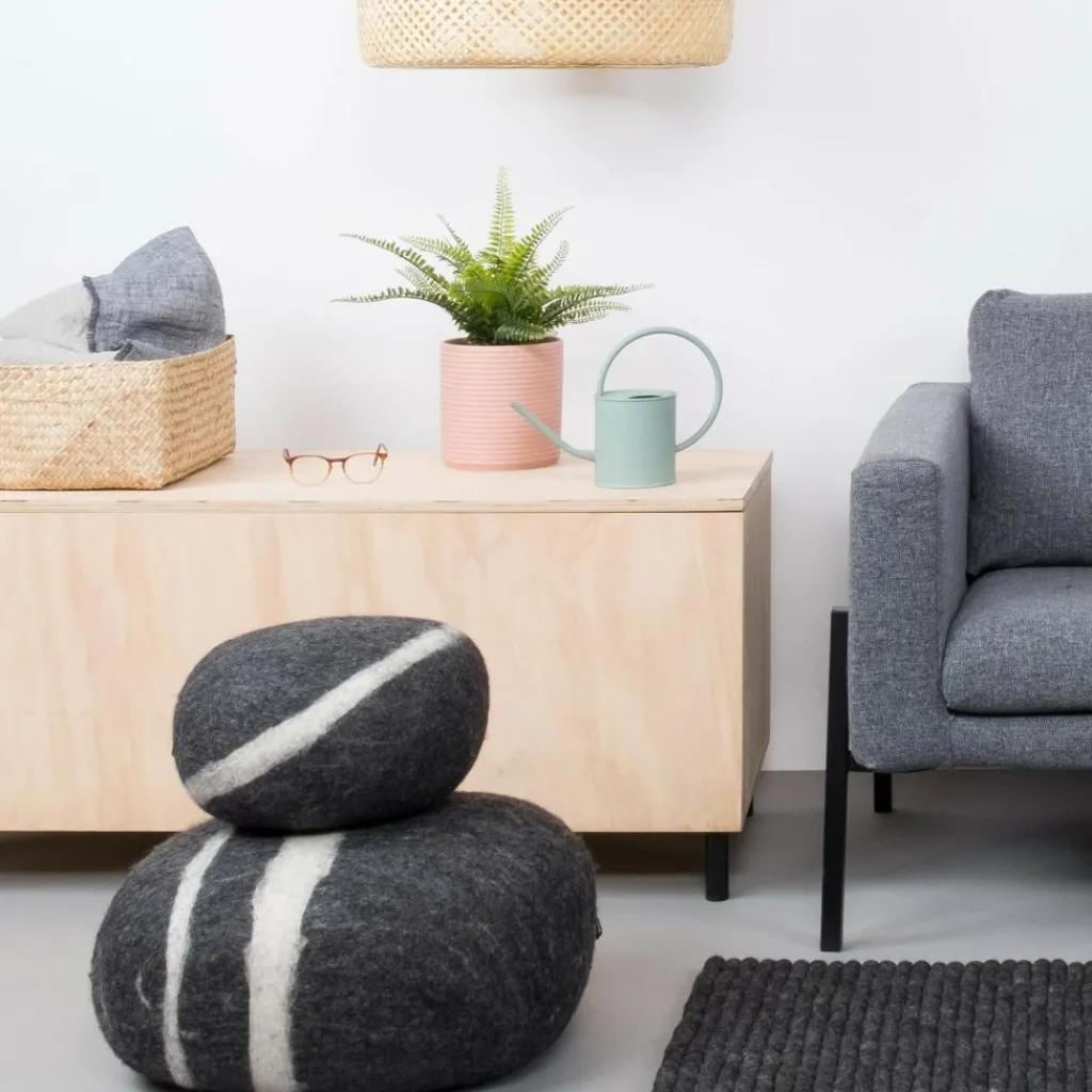 myfelt Hugo Kieselstein Pouf| Poufs