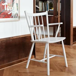 Stühle^HAY J42 Armlehnstuhl Buche