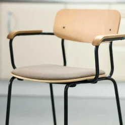 Stühle^FDB Møbler J182 Holmen Armlehnstuhl stapelbar gepolstert