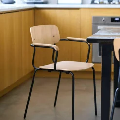 FDB Møbler J182 Holmen Armlehnstuhl stapelbar| Stühle