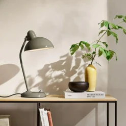 Tischleuchten|Nachttischleuchten^Fritz Hansen Kaiser Idell™ 6556-T Tischleuchte