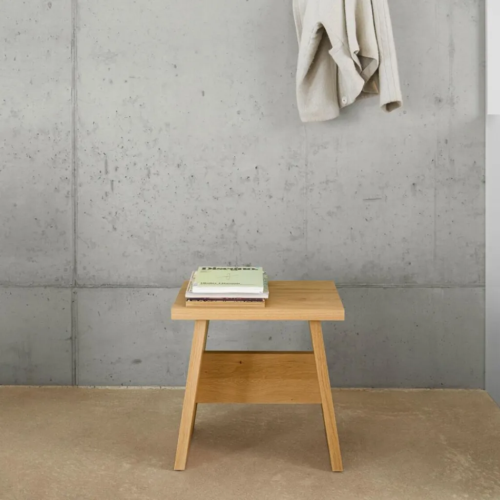 e15 Langley Hocker| Hocker