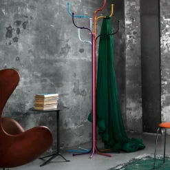 Fritz Hansen Little Friend™ KS12 Beistelltisch Gestell lackiert| Beistelltische|Tische