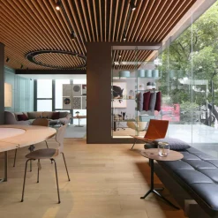 Fritz Hansen Little Friend™ KS11 Beistelltisch Gestell lackiert| Beistelltische