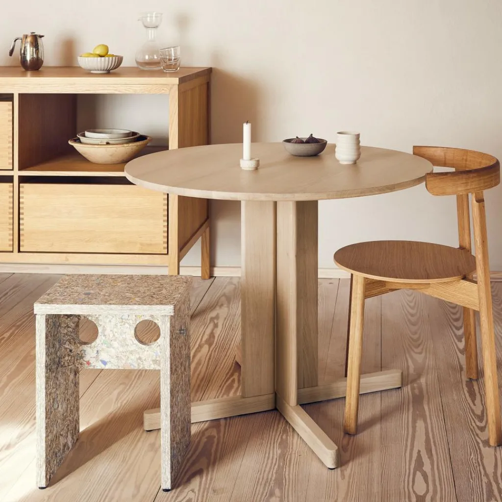 Form & Refine Lunar Stuhl| Stühle