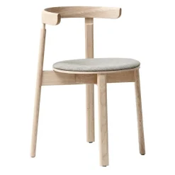 Stühle^Form & Refine Lunar Stuhl gepolstert