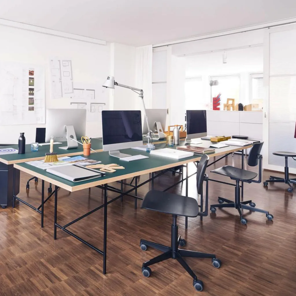 Richard Lampert Mr. Square Drehstuhl mit Rollen| Bürostühle