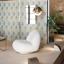 Sessel^Gubi Pacha Lounge Chair Gestell perlgold drehbar