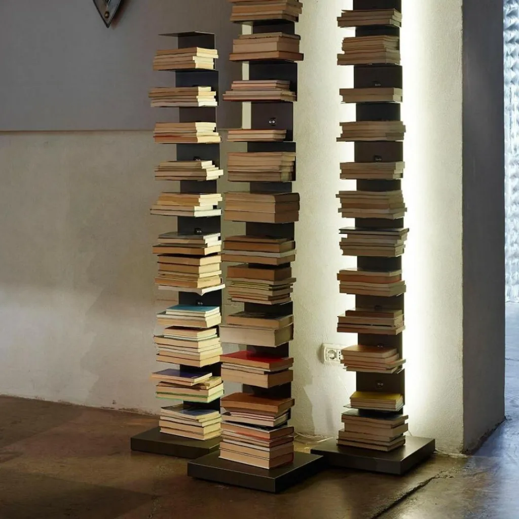 Regale^Opinion Ciatti Ptolomeo Luce 215 LED Büchersäule