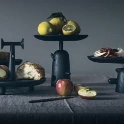 Tabletts^Cassina Réaction Poétique Tablett mit Tischfuß Ø 27cm