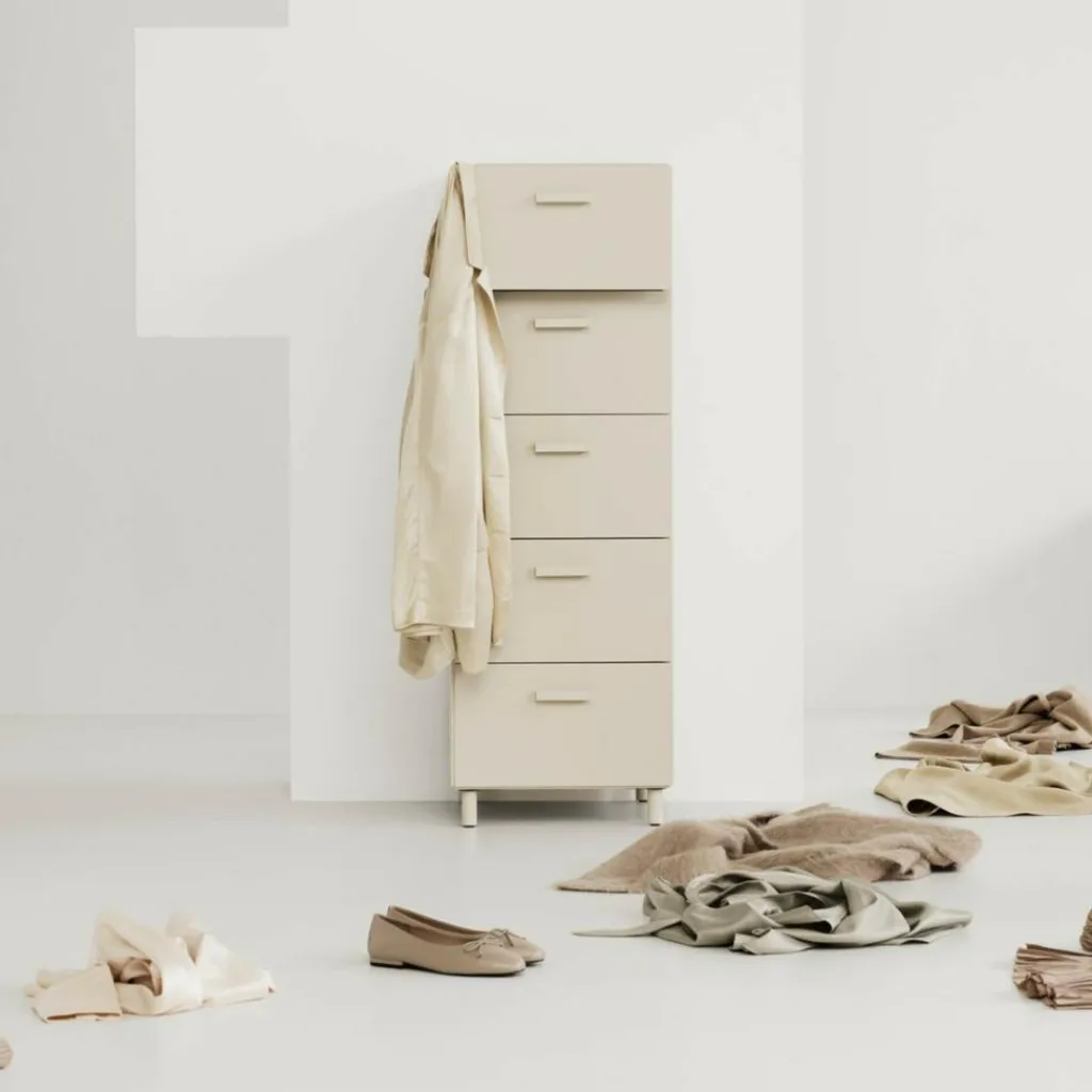 String Relief Kommode hoch mit Beinen 41x115cm| Schränke|Kommoden