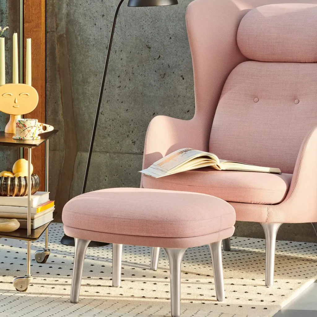 Fritz Hansen Ro™ JH11 Fußhocker Stoff Füße aus Aluminium| Hocker