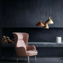 Fritz Hansen Ro™ JH1 Ohrensessel Stoff Füße aus Aluminium| Sessel