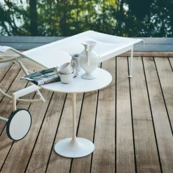 Knoll International Saarinen Gartenbeistelltisch| Garten-Beistelltische