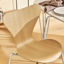 Fritz Hansen Serie 7™ Juniorstuhl| Stühle