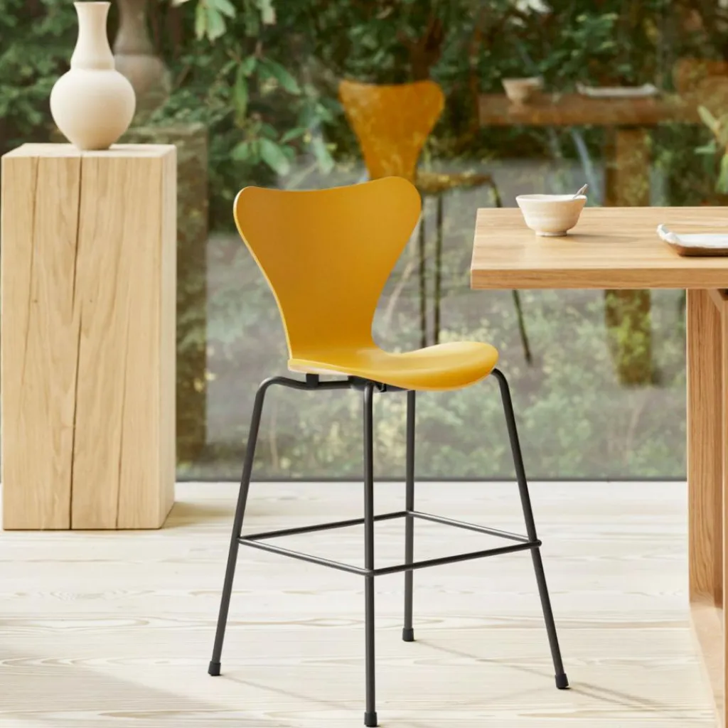 Fritz Hansen Serie 7™ Juniorstuhl Braun Bronze|Kinder Kinderstühle