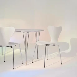 Fritz Hansen Special Edition Serie 7™ Stuhl lackiert Gestell verchromt| Stühle