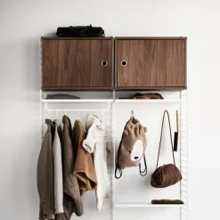 String System Schrankelement mit Schwenktür 58x42x30cm| Regale