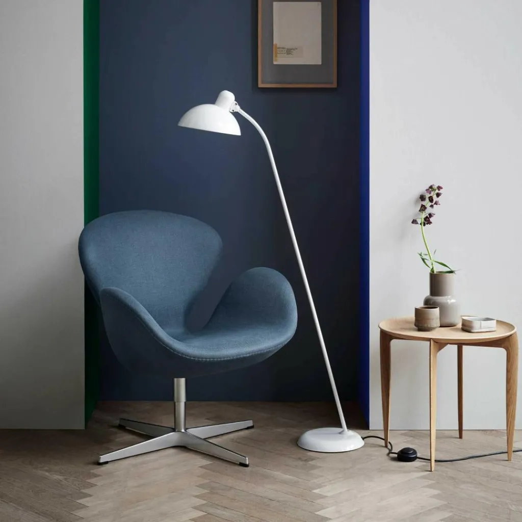 Tische^Fritz Hansen Tray Table Klapptisch Ø45cm